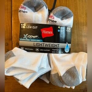 Hanes Lightweight low cut socks
